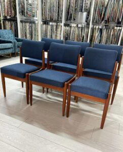 6 x Chiswell dining chairs"