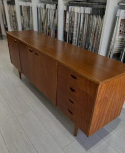 Restoration Standis 60s sideboard"